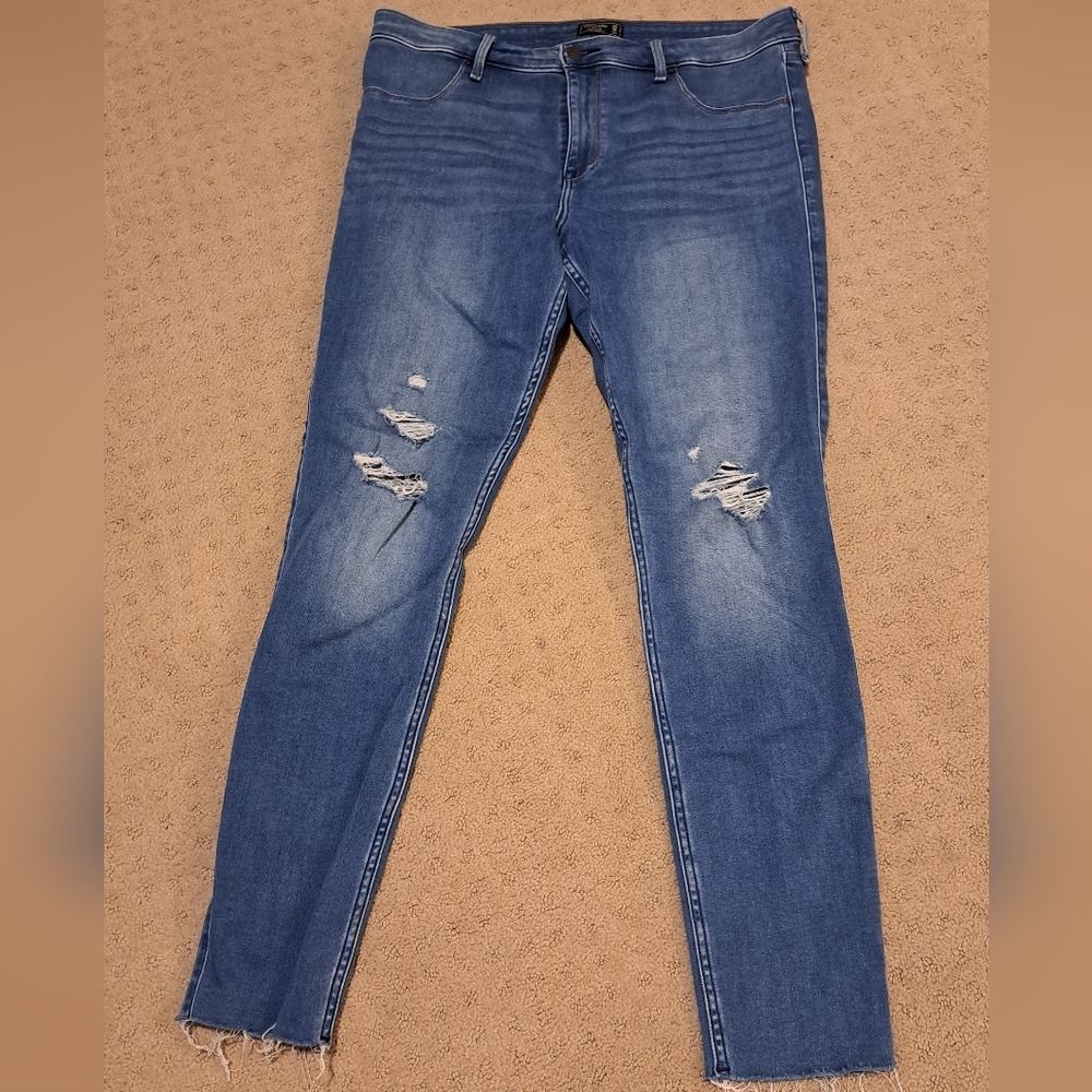 A&F High Rise Jean Legging Size 16L